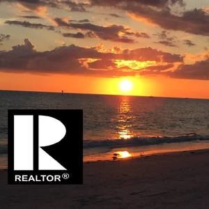 Meet your Posher, Lorrie